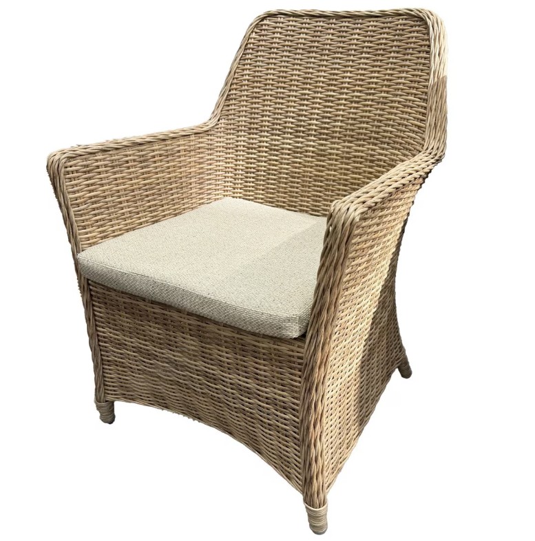 RAFFLES BAY OUTDOOR WICKER CHAIR w/ OUTDOOR SEAT CUSHION - NATURAL