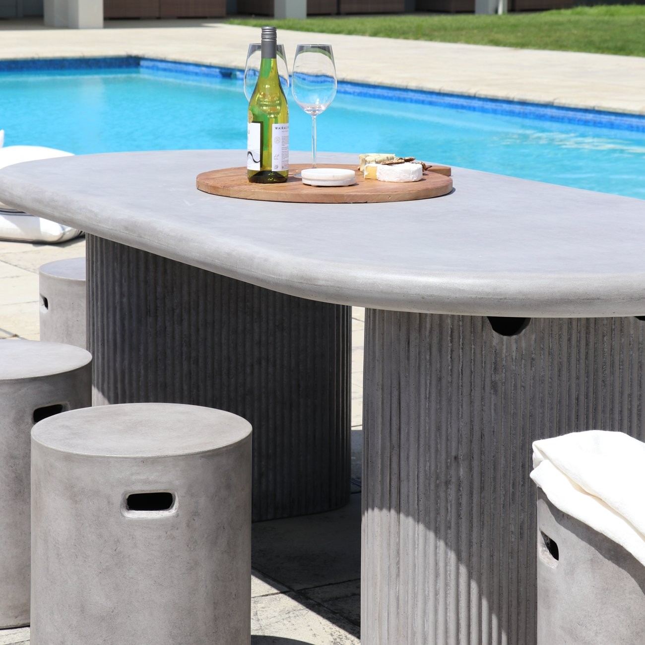 Solona Outdoor Concrete Table Grey - 200CM - Image 2